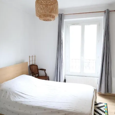 Big Flat In Montmartre